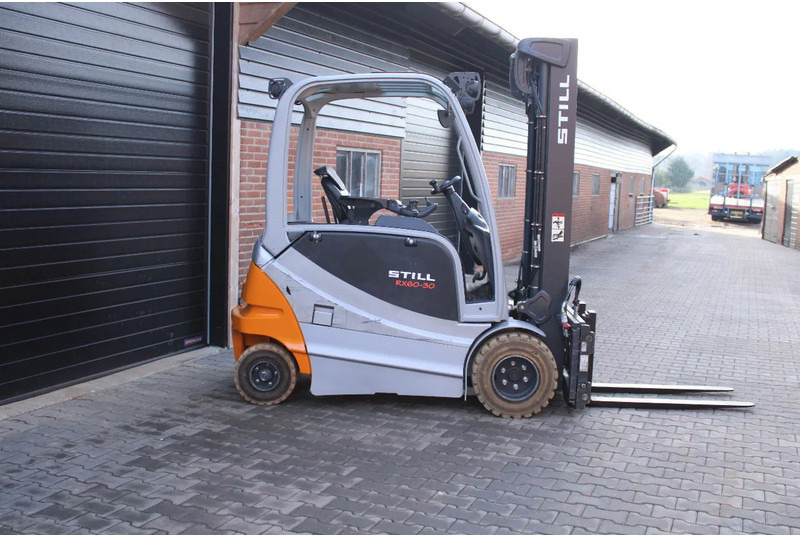 Still RX60 30 heftruck elektrische triplex lepelverstelling sideshift - Electric forklift: picture 1 Still RX60 30 heftruck elektrische triplex lepelverstelling sideshift - Electric forklift: picture 1