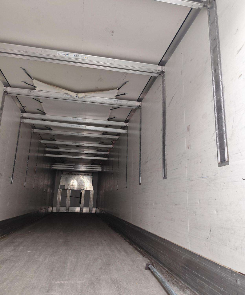 Krone CARRIER VECTOR 1550 - Refrigerator semi-trailer: picture 3 Krone CARRIER VECTOR 1550 - Refrigerator semi-trailer: picture 3