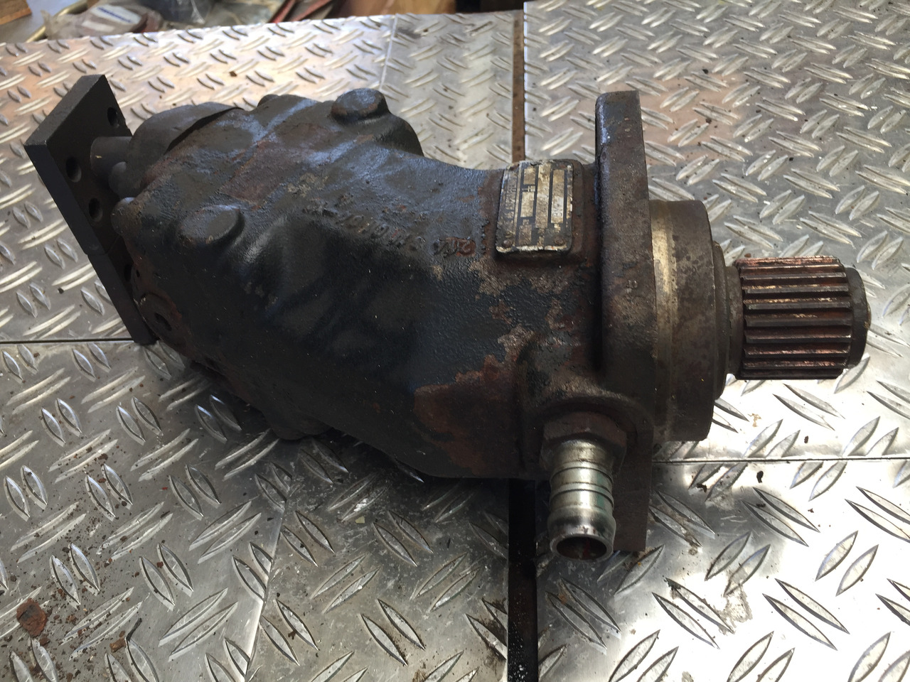 Gebrauchte Hydraulikpumpe, BMF 50, Artikel-Nr. : 1400902 - Hydraulic pump for Truck: picture 1 Gebrauchte Hydraulikpumpe, BMF 50, Artikel-Nr. : 1400902 - Hydraulic pump for Truck: picture 1