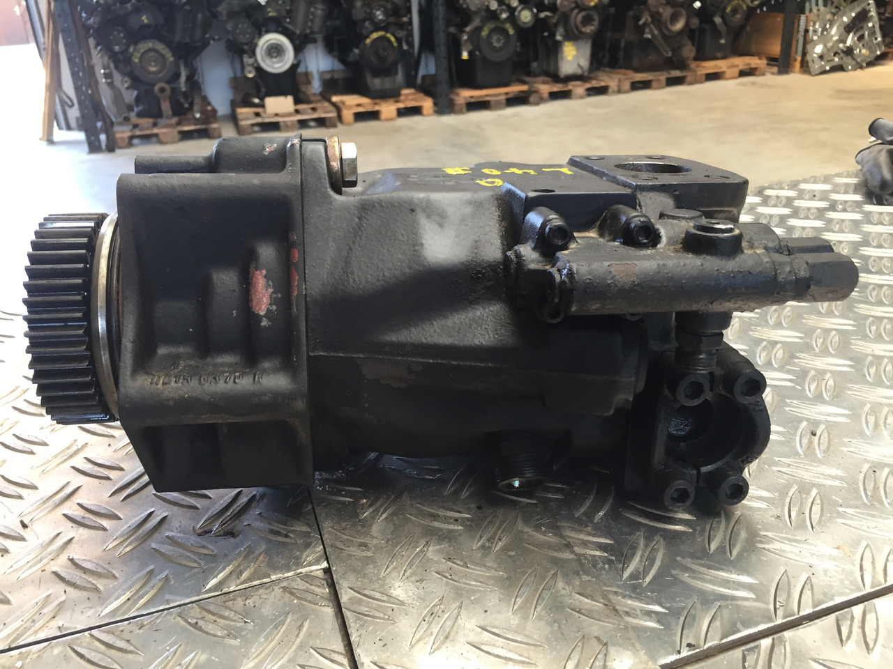 Gebrauchte Hydraulikpumpe / Lenkung VOLVO Radlader L40 B, Artikel - Nr. : 1534604 - Hydraulic pump for Truck: picture 1 Gebrauchte Hydraulikpumpe / Lenkung VOLVO Radlader L40 B, Artikel - Nr. : 1534604 - Hydraulic pump for Truck: picture 1