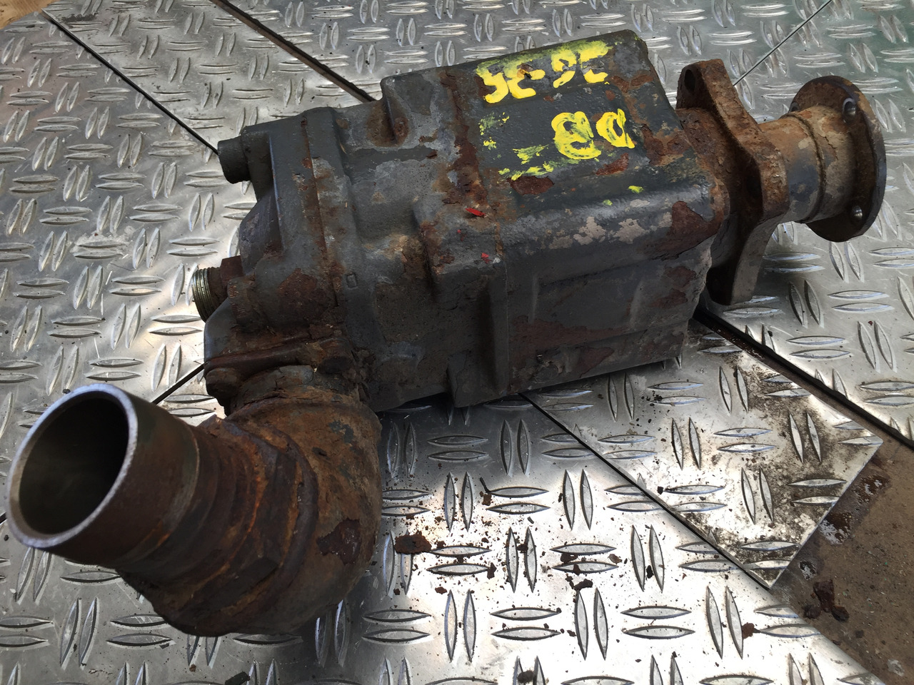 Gebrauchte Hydraulikpumpe, MB 36.35, Artikel-Nr. : SL 62 - Hydraulic pump for Truck: picture 2 Gebrauchte Hydraulikpumpe, MB 36.35, Artikel-Nr. : SL 62 - Hydraulic pump for Truck: picture 2