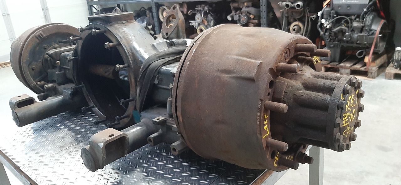 Gebrauchte MAN 18.272 Hypoidachse, HY 11 75 ( Achskörper ), Artikel - Nr. : 81.99999 - 9999 - Rear axle for Truck: picture 5 Gebrauchte MAN 18.272 Hypoidachse, HY 11 75 ( Achskörper ), Artikel - Nr. : 81.99999 - 9999 - Rear axle for Truck: picture 5