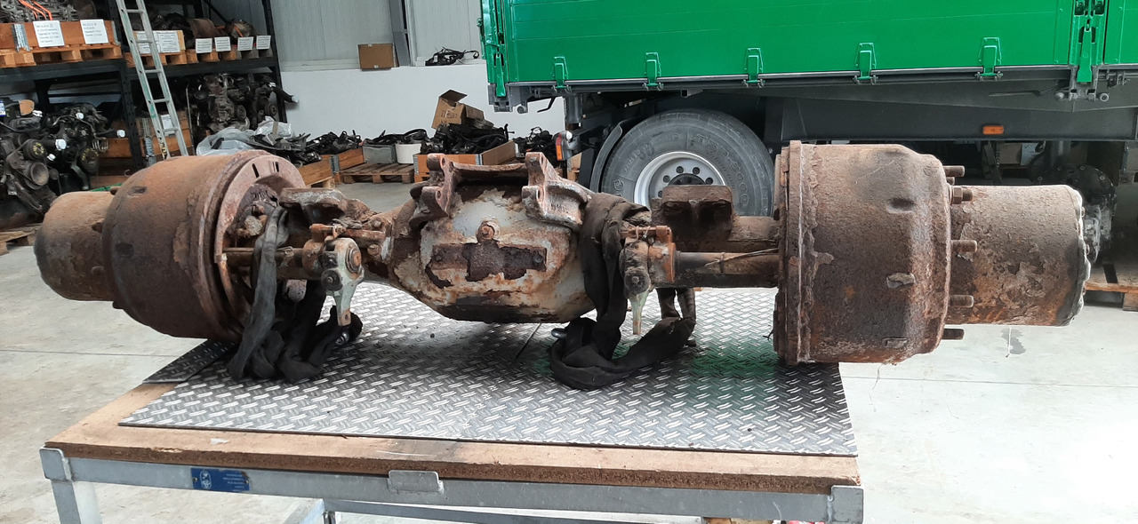 Gebrauchte MAN 19.321, Außenplanetenachse, Artikel - Nr. : 81.99999 - 9999 - Rear axle for Truck: picture 2 Gebrauchte MAN 19.321, Außenplanetenachse, Artikel - Nr. : 81.99999 - 9999 - Rear axle for Truck: picture 2