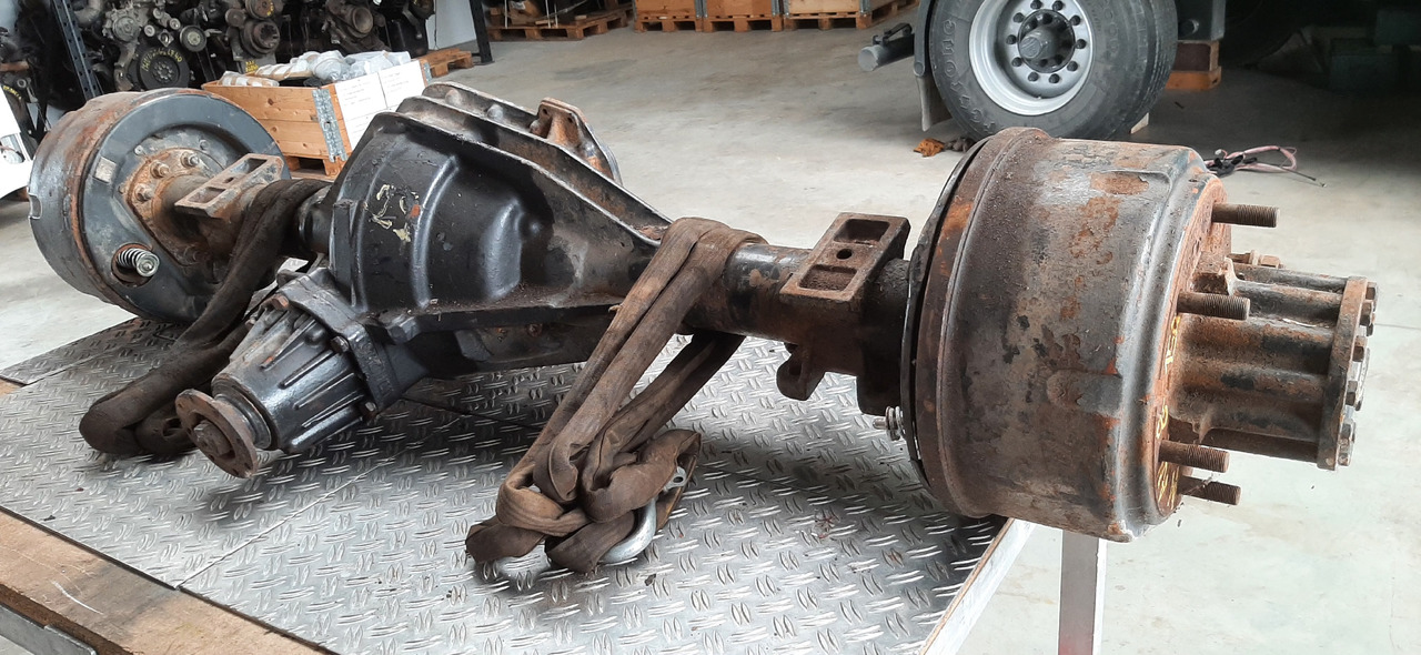 Gebrauchte MAN 8.150, Hinterachse, Artikel - Nr. : 81.99999 - 9999 - Rear axle for Truck: picture 1 Gebrauchte MAN 8.150, Hinterachse, Artikel - Nr. : 81.99999 - 9999 - Rear axle for Truck: picture 1