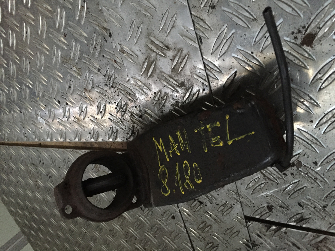 Gebrauchte Motorbremse / Klappe MAN TGL, Artikel - Nr. : 99.99999 - 9999 - Engine and parts for Truck: picture 1 Gebrauchte Motorbremse / Klappe MAN TGL, Artikel - Nr. : 99.99999 - 9999 - Engine and parts for Truck: picture 1