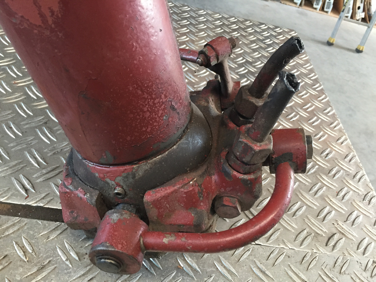 ---Gebrauchter Hydraulik Kippzylinder MEILLER, Artikel - Nr. : A 999 999 99 99 - Hydraulic cylinder for Truck: picture 5 ---Gebrauchter Hydraulik Kippzylinder MEILLER, Artikel - Nr. : A 999 999 99 99 - Hydraulic cylinder for Truck: picture 5