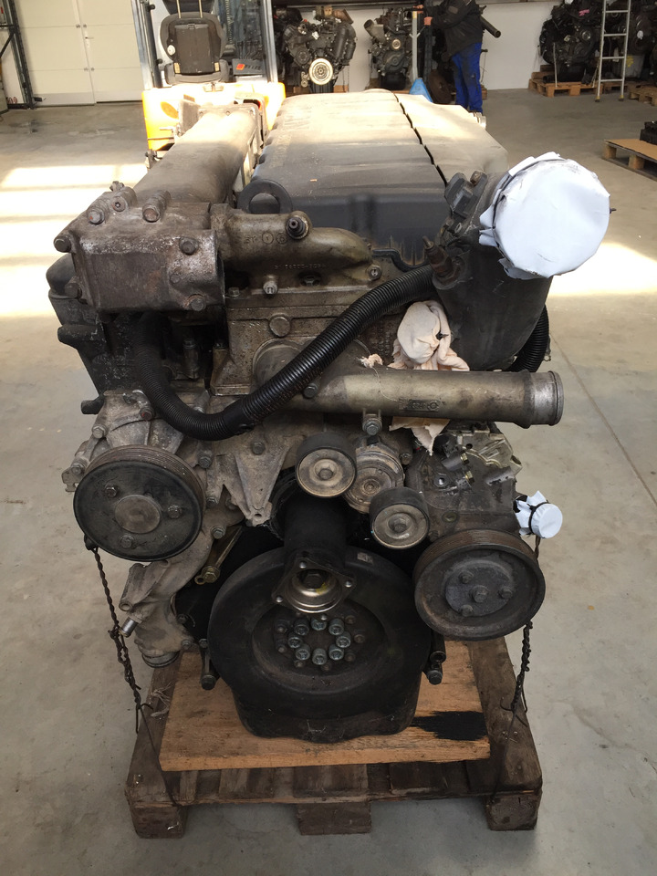 Gebrauchter Motor MAN TGA 26.430, D2066 LF 01, Euro 3 - Engine for Truck: picture 1 Gebrauchter Motor MAN TGA 26.430, D2066 LF 01, Euro 3 - Engine for Truck: picture 1