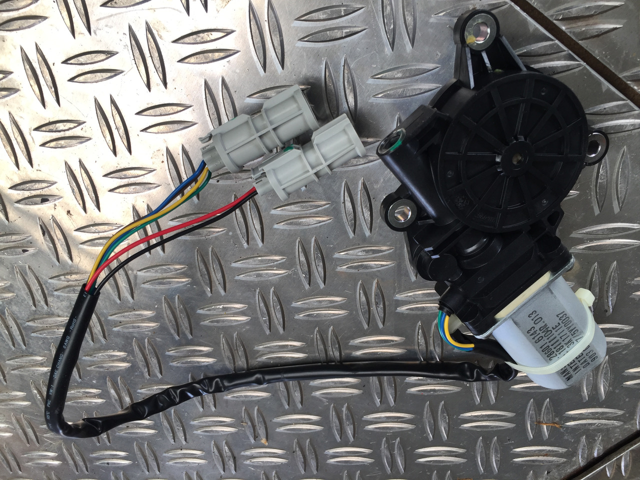 Neuwertiger MAN TGA Elektrischer Fensterheber Motor, Artikel - Nr. : 81.28601 - 6143 - Window lift motor for Truck: picture 1 Neuwertiger MAN TGA Elektrischer Fensterheber Motor, Artikel - Nr. : 81.28601 - 6143 - Window lift motor for Truck: picture 1