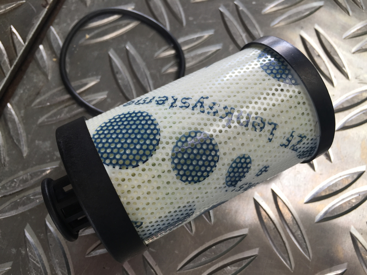 Neuwertiger MAN TGA, TGX, TGS Hydrauliköl - Filtereinsatz, Artikel - Nr. : 81.67506 - 6020 - Hydraulic filter for Truck: picture 4 Neuwertiger MAN TGA, TGX, TGS Hydrauliköl - Filtereinsatz, Artikel - Nr. : 81.67506 - 6020 - Hydraulic filter for Truck: picture 4