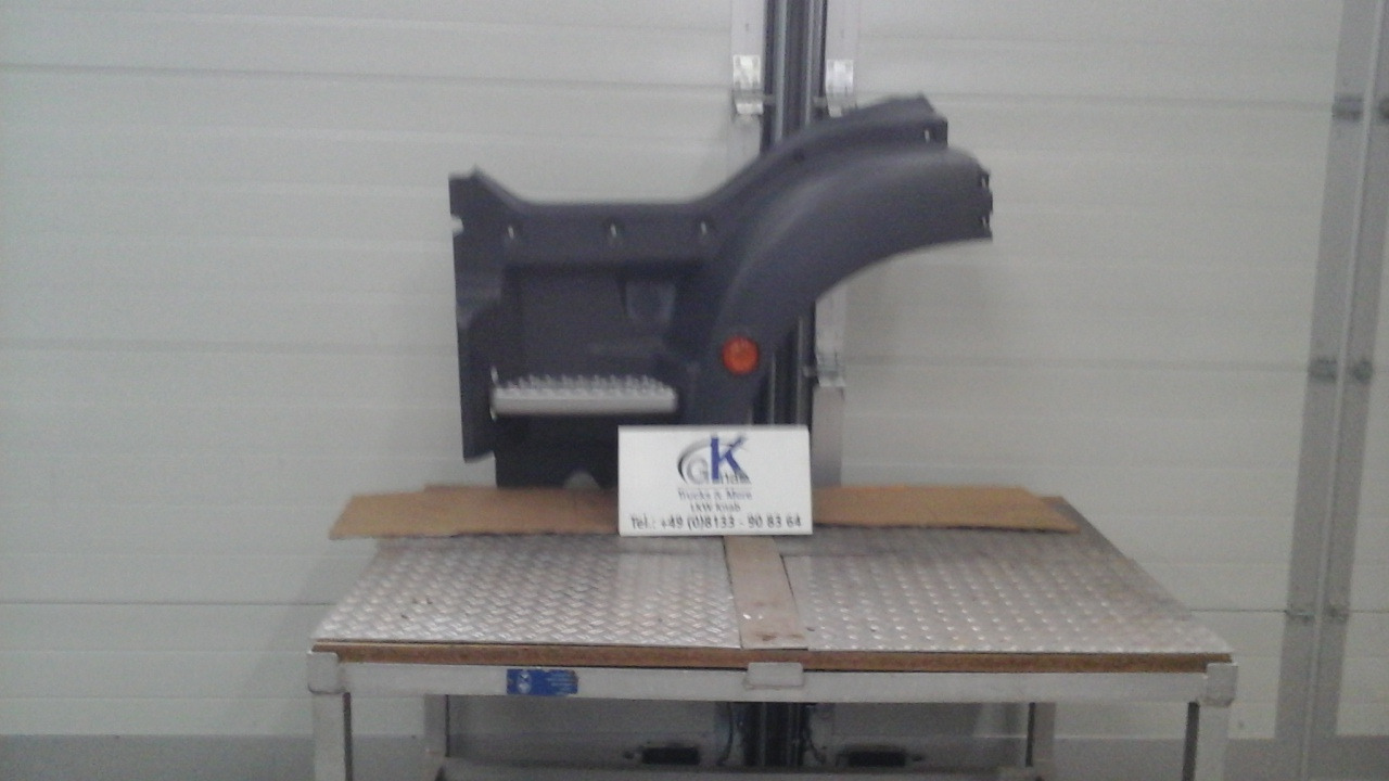 Neuwertiger MAN TGM / TG3 Einstiegkotflügel kurz, komplett, links Artikel - Nr.: 81.61520 - 0209 - Gearbox for Truck: picture 2 Neuwertiger MAN TGM / TG3 Einstiegkotflügel kurz, komplett, links Artikel - Nr.: 81.61520 - 0209 - Gearbox for Truck: picture 2