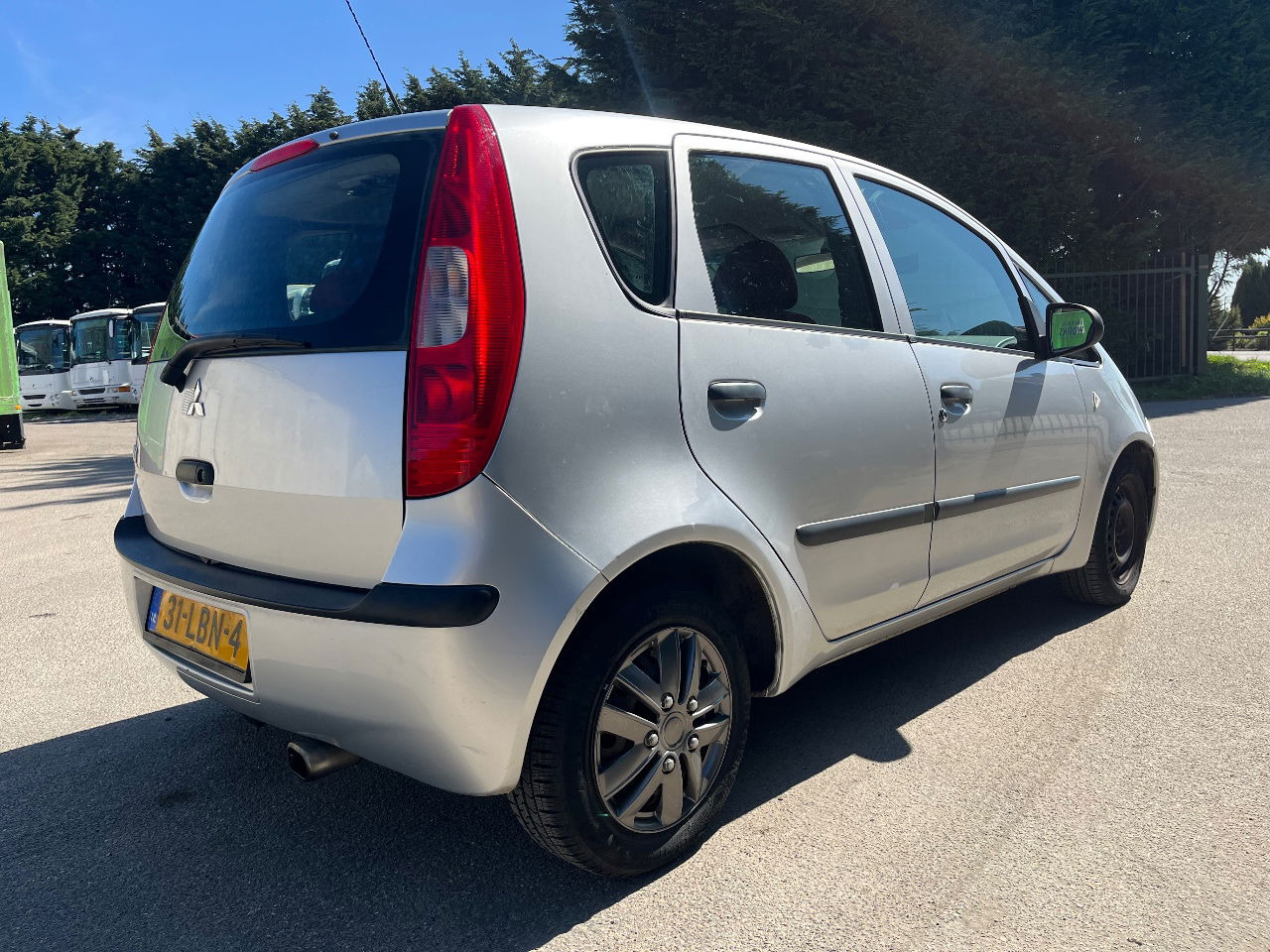 Mitsubishi Colt 1.3 Airco - Car: picture 3 Mitsubishi Colt 1.3 Airco - Car: picture 3