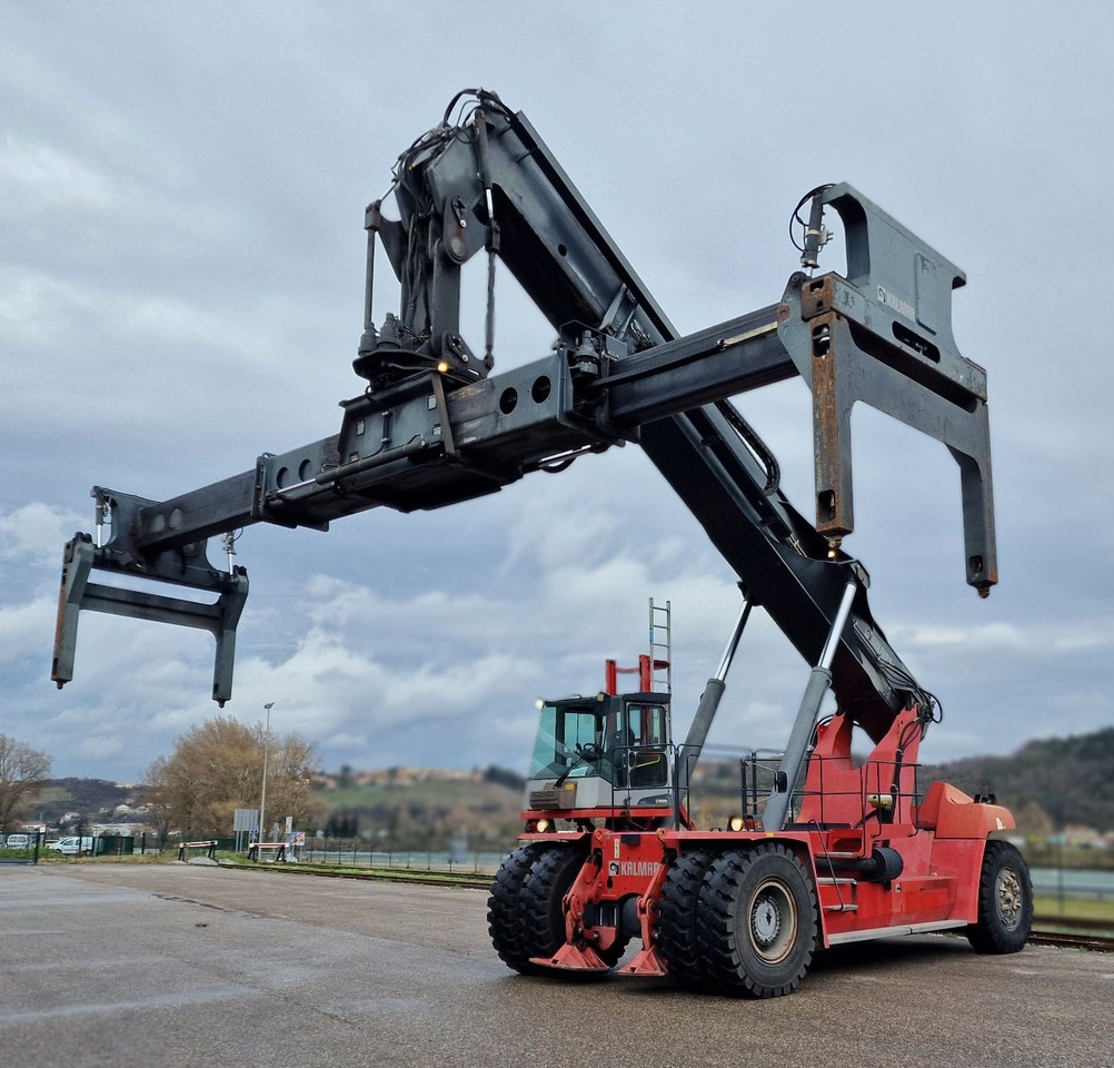 KALMAR DRF 450 70 S5XS - Reach stacker: picture 1 KALMAR DRF 450 70 S5XS - Reach stacker: picture 1