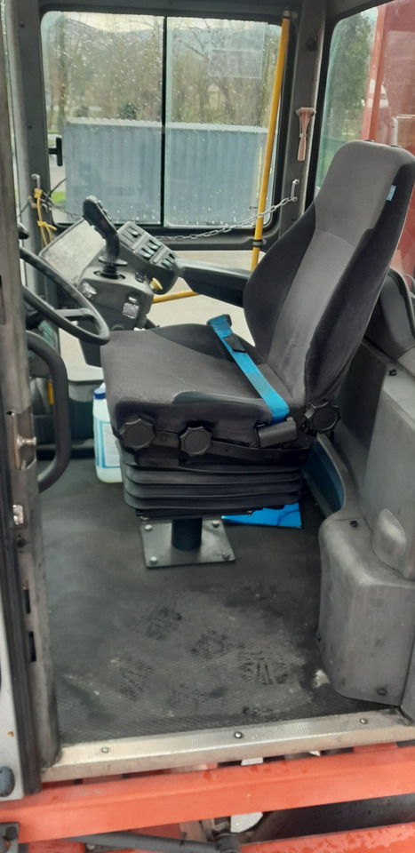 KALMAR DRF 450 70 S5XS - Reach stacker: picture 4 KALMAR DRF 450 70 S5XS - Reach stacker: picture 4