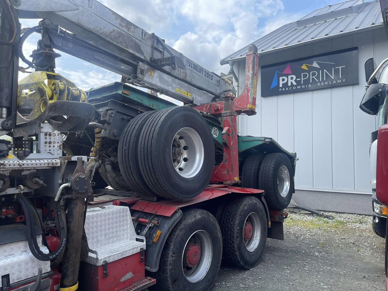 HUTTNER - Logging truck, Crane truck: picture 5 HUTTNER - Logging truck, Crane truck: picture 5