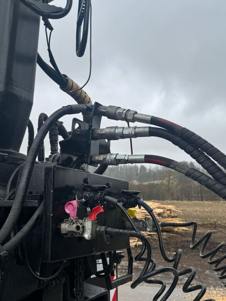 NACZEPA Z DŹWIGIEM DO DREWNA - Logging semi-trailer: picture 5 NACZEPA Z DŹWIGIEM DO DREWNA - Logging semi-trailer: picture 5