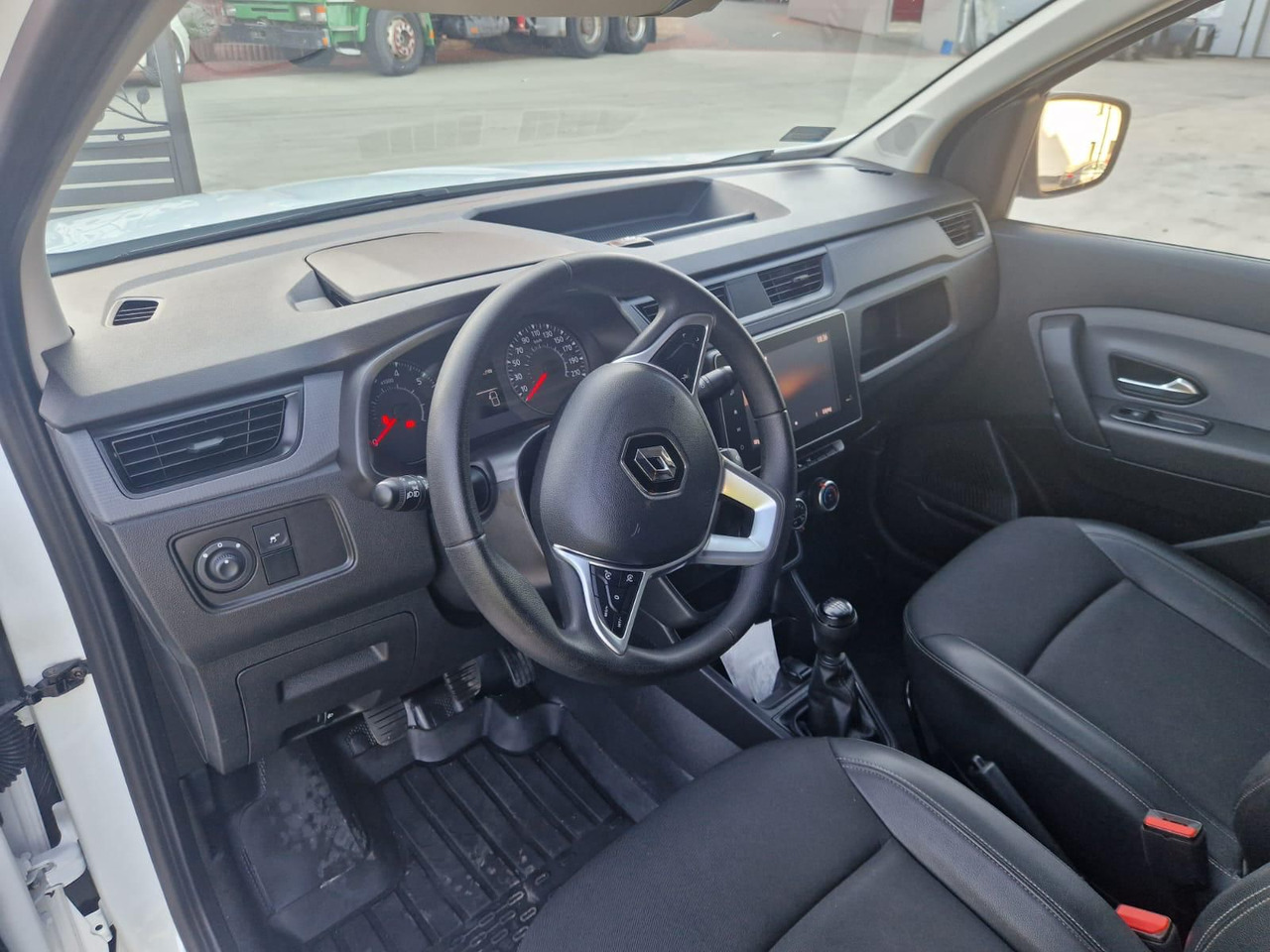 RENAULT EXPRESS - Small van: picture 5 RENAULT EXPRESS - Small van: picture 5