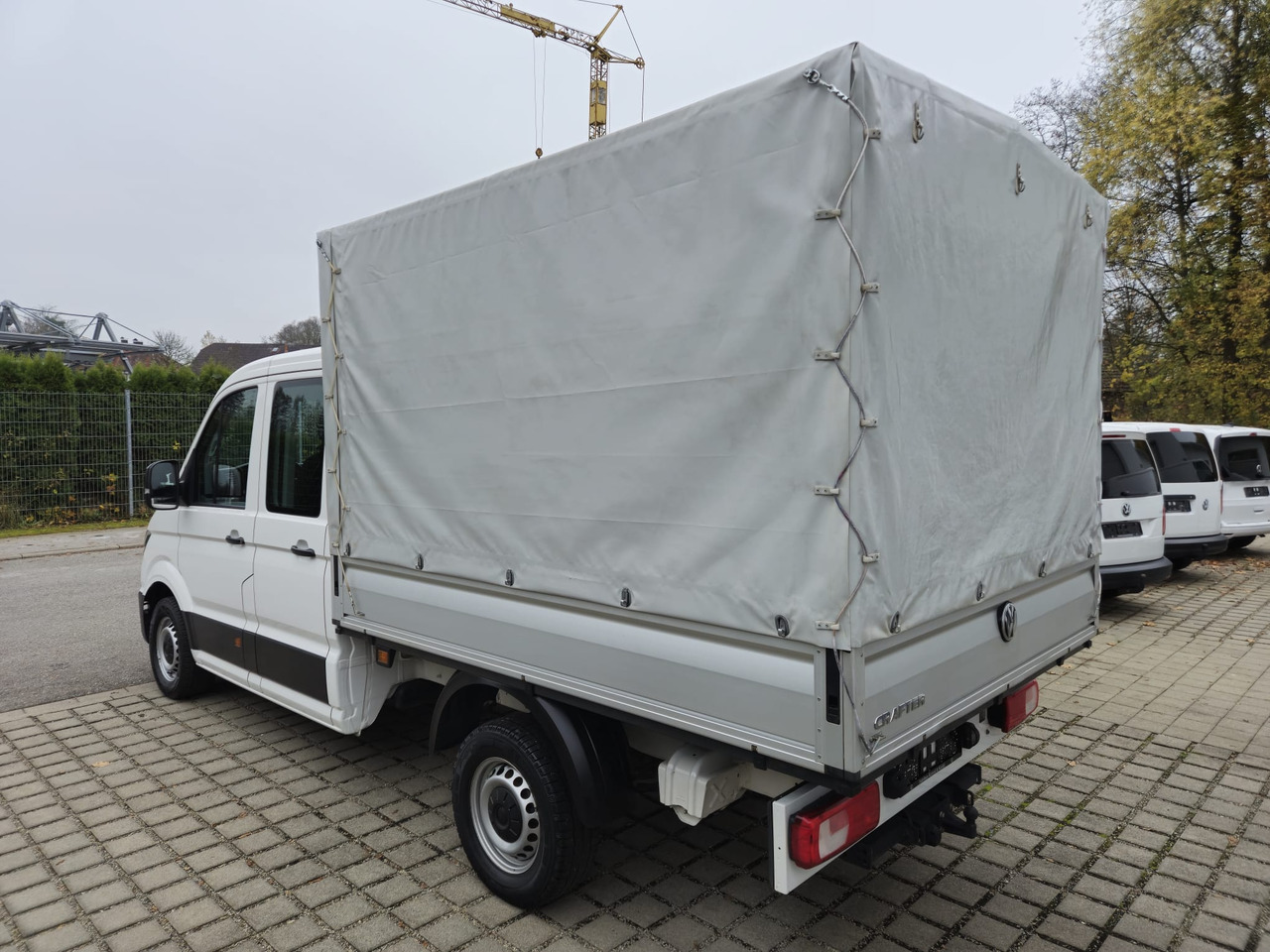 VOLKSWAGEN Crafter Pritsche 35 DOKA mittellang 4MOTION - Curtain side van: picture 5 VOLKSWAGEN Crafter Pritsche 35 DOKA mittellang 4MOTION - Curtain side van: picture 5