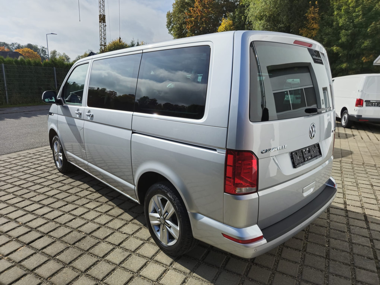 VOLKSWAGEN T6.1 Caravelle 4Motion/Automatik/Kamera/App-Con. - Passenger van: picture 5 VOLKSWAGEN T6.1 Caravelle 4Motion/Automatik/Kamera/App-Con. - Passenger van: picture 5