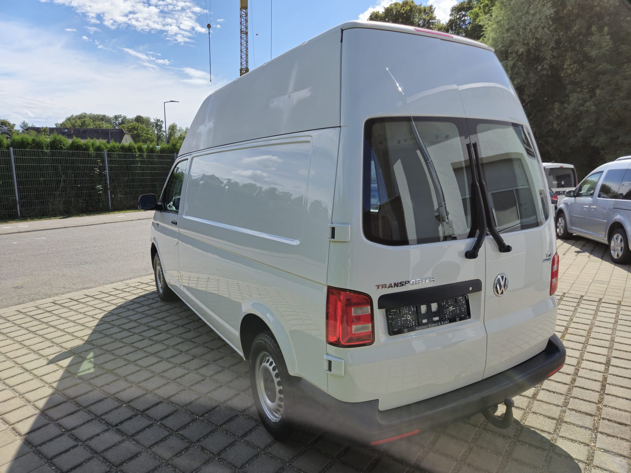Volkswagen T6 Transporter Benzin Hochdach LR Standheizung - Small van: picture 4 Volkswagen T6 Transporter Benzin Hochdach LR Standheizung - Small van: picture 4