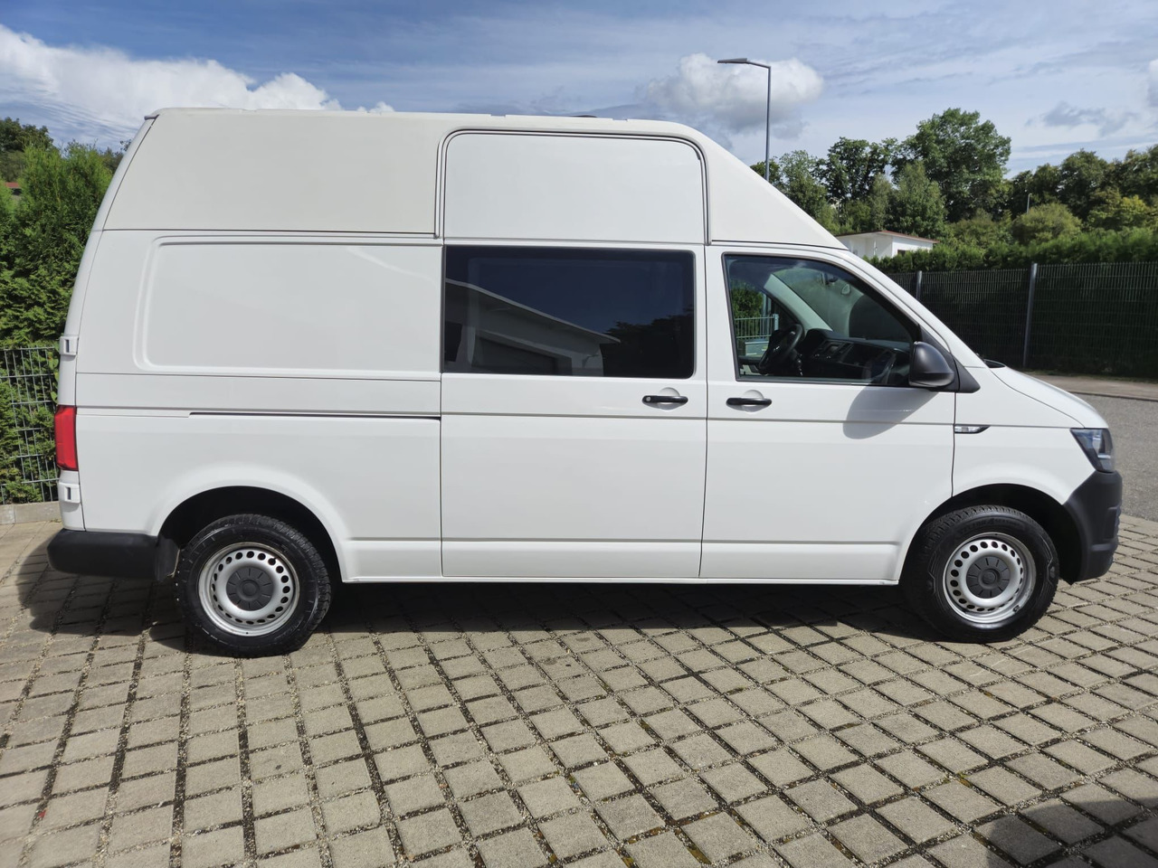 Volkswagen T6 Transporter Benzin Hochdach LR Standheizung - Small van: picture 3 Volkswagen T6 Transporter Benzin Hochdach LR Standheizung - Small van: picture 3