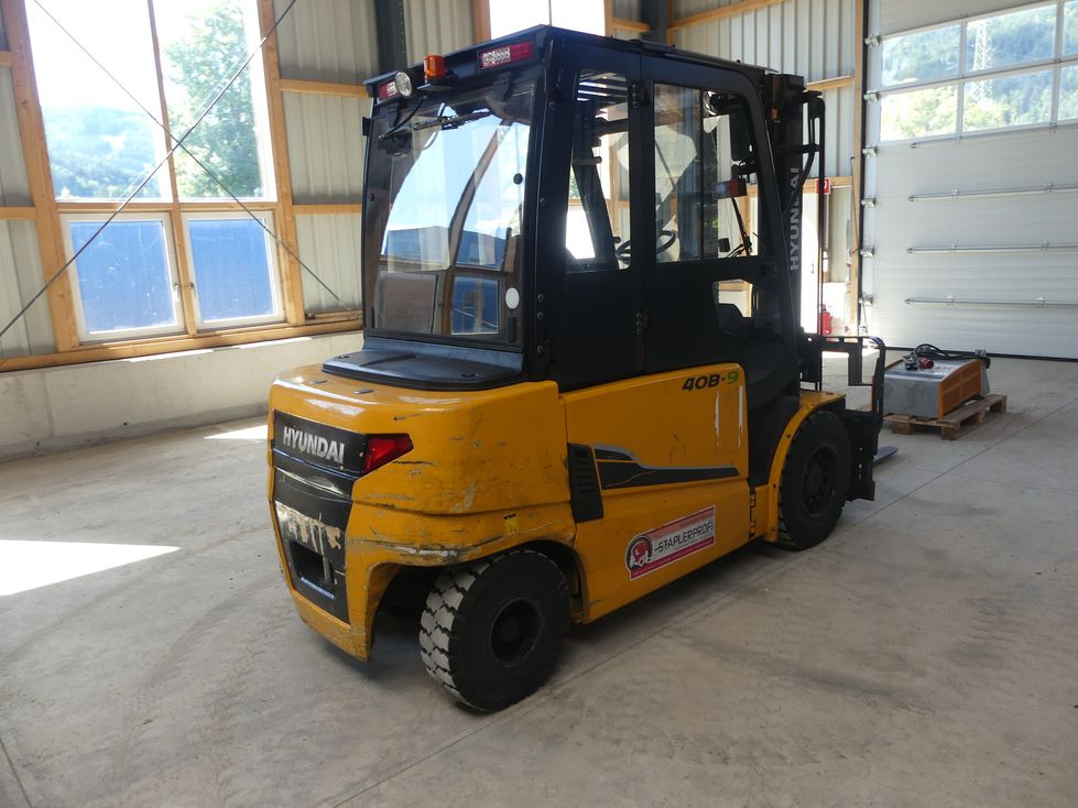 Leasing of HYUNDAI 40B-9 HYUNDAI 40B-9: picture 19 Leasing of HYUNDAI 40B-9 HYUNDAI 40B-9: picture 19