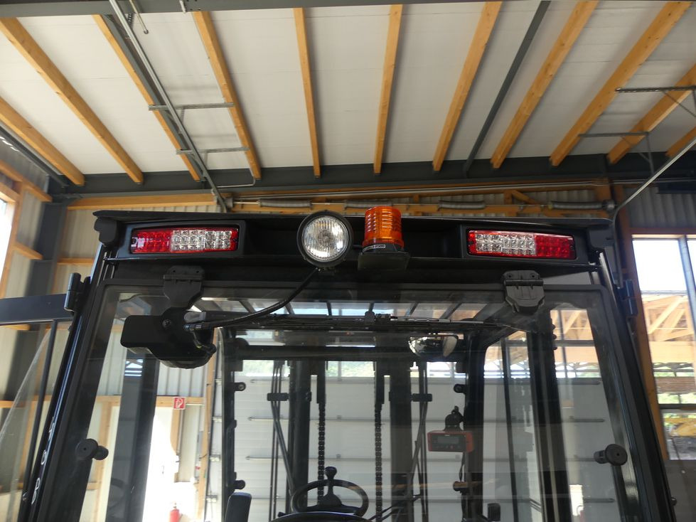 Leasing of HYUNDAI 40B-9 HYUNDAI 40B-9: picture 42 Leasing of HYUNDAI 40B-9 HYUNDAI 40B-9: picture 42