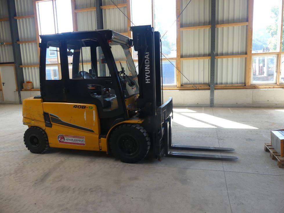 Leasing of HYUNDAI 40B-9 HYUNDAI 40B-9: picture 25 Leasing of HYUNDAI 40B-9 HYUNDAI 40B-9: picture 25