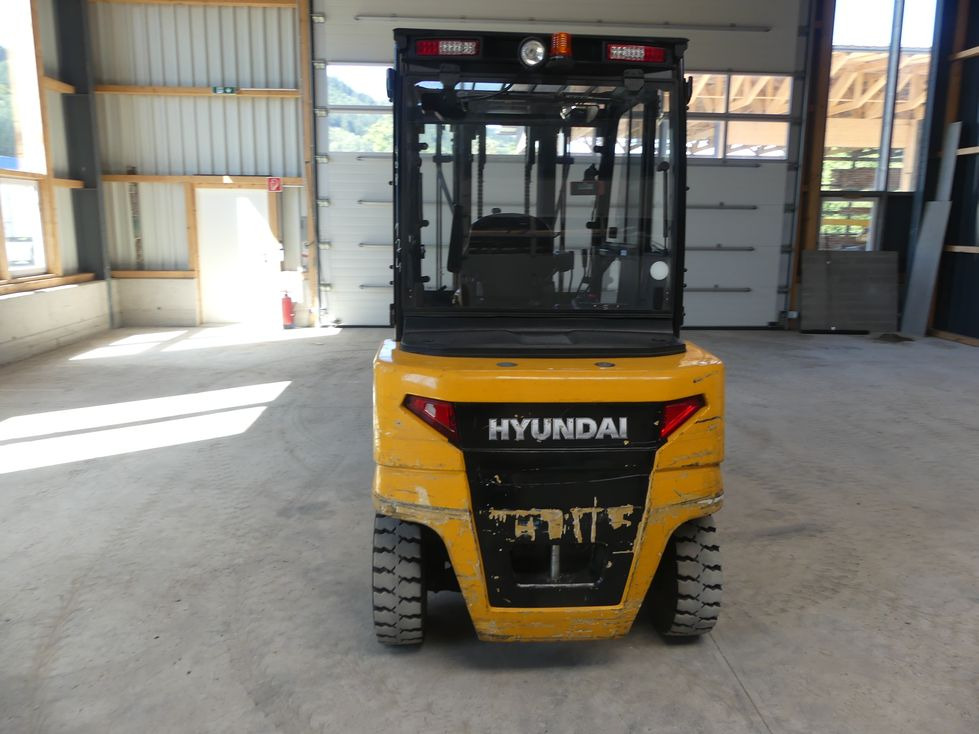 Leasing of HYUNDAI 40B-9 HYUNDAI 40B-9: picture 14 Leasing of HYUNDAI 40B-9 HYUNDAI 40B-9: picture 14