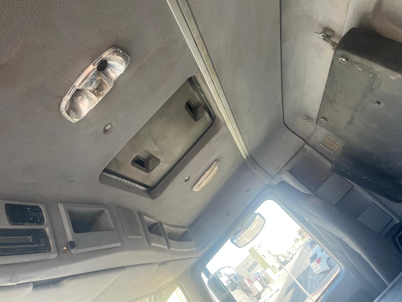 Tipper MERCEDES-BENZ Actros 3341: picture 10