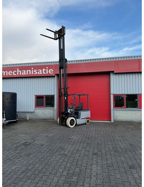 TCM FB30-7 - Forklift: picture 3 TCM FB30-7 - Forklift: picture 3