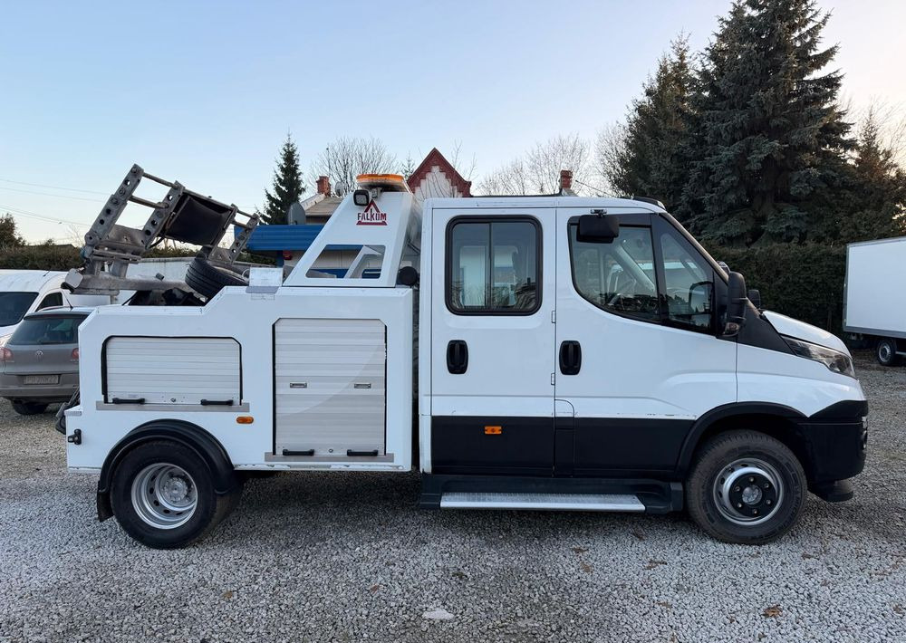 Iveco Daily 70C18 Hi-Matic Pomoc drogowa Holownik 2019r - Tow truck: picture 4 Iveco Daily 70C18 Hi-Matic Pomoc drogowa Holownik 2019r - Tow truck: picture 4