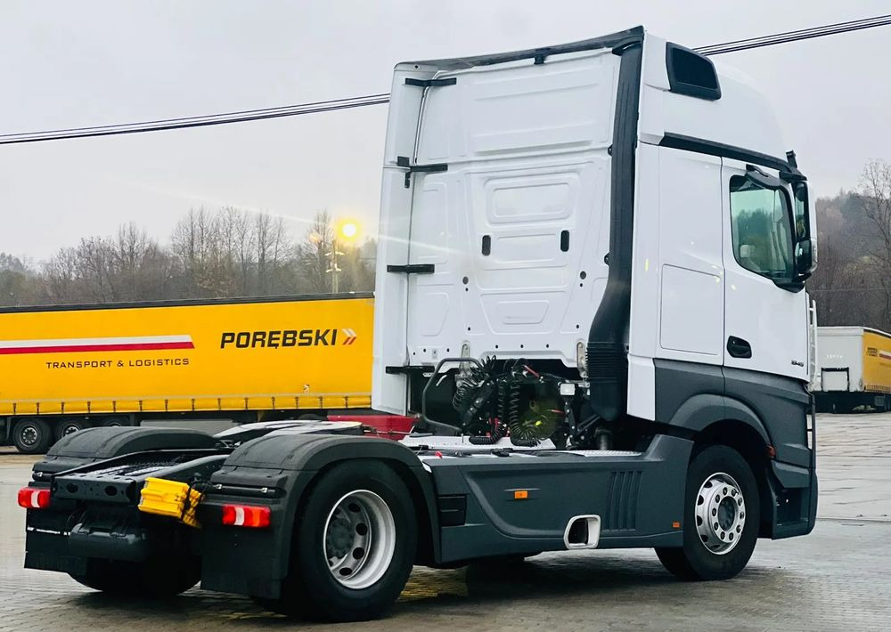 Mercedes-Benz ACTROS 1845 - Tractor unit: picture 5 Mercedes-Benz ACTROS 1845 - Tractor unit: picture 5