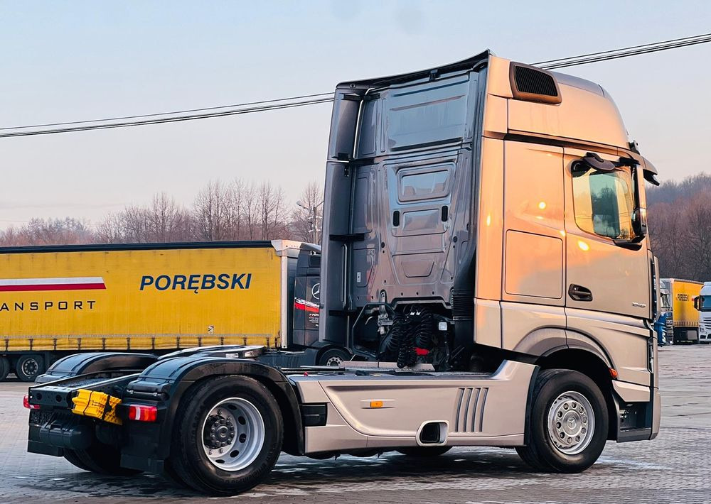 Mercedes-Benz Actros 1848 /GIGA SPACE/ Retarder olejowy/ Salonka/ Klima Postojowa/ Aktywny tempomat ACC/ - Tractor unit: picture 3 Mercedes-Benz Actros 1848 /GIGA SPACE/ Retarder olejowy/ Salonka/ Klima Postojowa/ Aktywny tempomat ACC/ - Tractor unit: picture 3