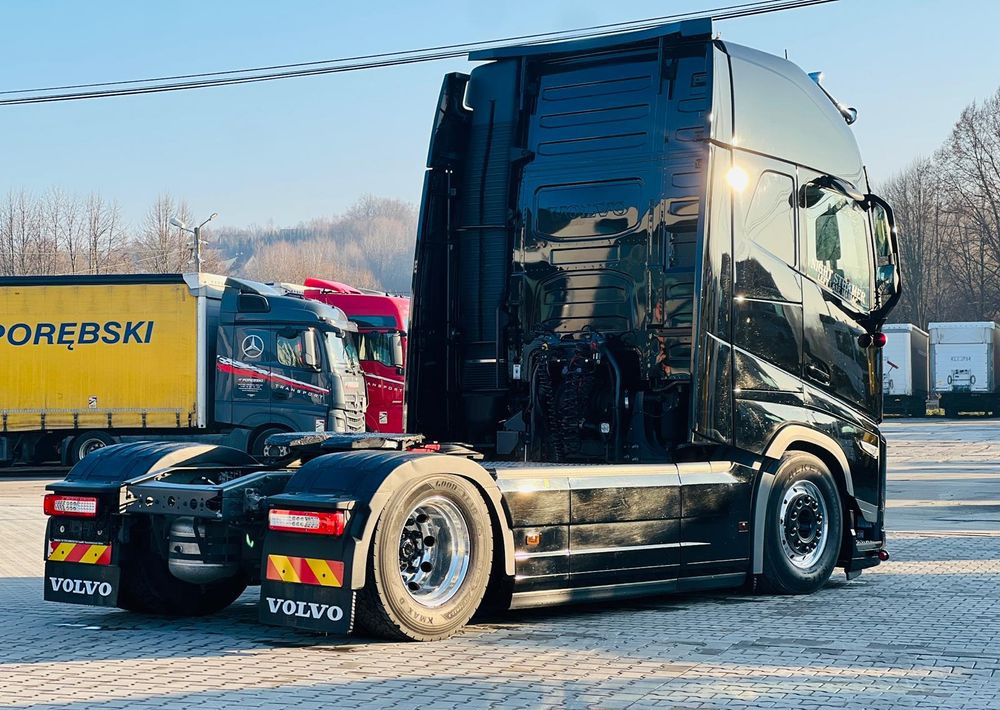 Volvo FH 500 / EURO 6 / RETARDER / 12/2022 / ACC / CAŁE NA PODUCHACH / KLIMA POSTOJOWA / NAVIGACJA / - Tractor unit: picture 3 Volvo FH 500 / EURO 6 / RETARDER / 12/2022 / ACC / CAŁE NA PODUCHACH / KLIMA POSTOJOWA / NAVIGACJA / - Tractor unit: picture 3