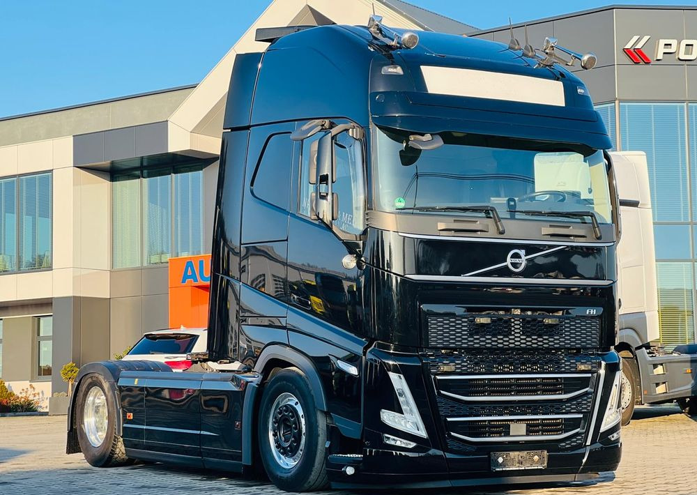 Volvo FH 500 / EURO 6 / RETARDER / 12/2022 / ACC / CAŁE NA PODUCHACH / KLIMA POSTOJOWA / NAVIGACJA / - Tractor unit: picture 1 Volvo FH 500 / EURO 6 / RETARDER / 12/2022 / ACC / CAŁE NA PODUCHACH / KLIMA POSTOJOWA / NAVIGACJA / - Tractor unit: picture 1