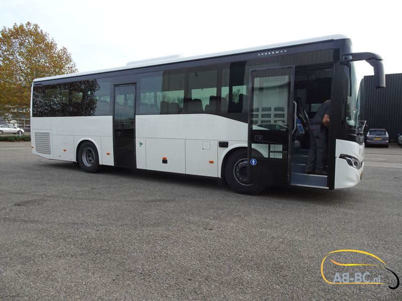 Iveco NEW 10.7 MTR Crossway 49 Seats ADAS (3 pieces) - Suburban bus: picture 4 Iveco NEW 10.7 MTR Crossway 49 Seats ADAS (3 pieces) - Suburban bus: picture 4