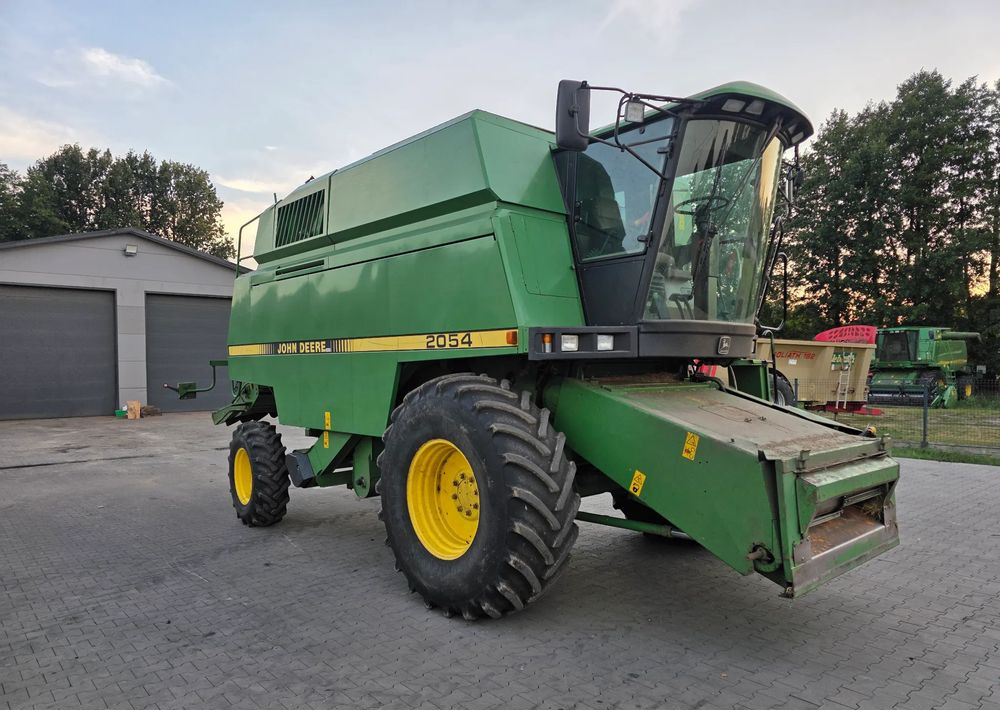 John Deere 5054 - Forage harvester: picture 2 John Deere 5054 - Forage harvester: picture 2