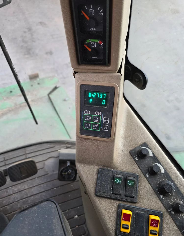 John Deere 5054 - Forage harvester: picture 5 John Deere 5054 - Forage harvester: picture 5