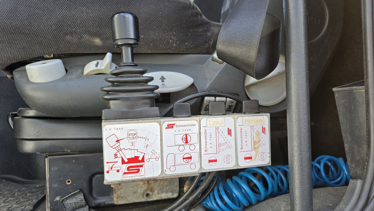 Tipper Mercedes-Benz Actros  3848: picture 12