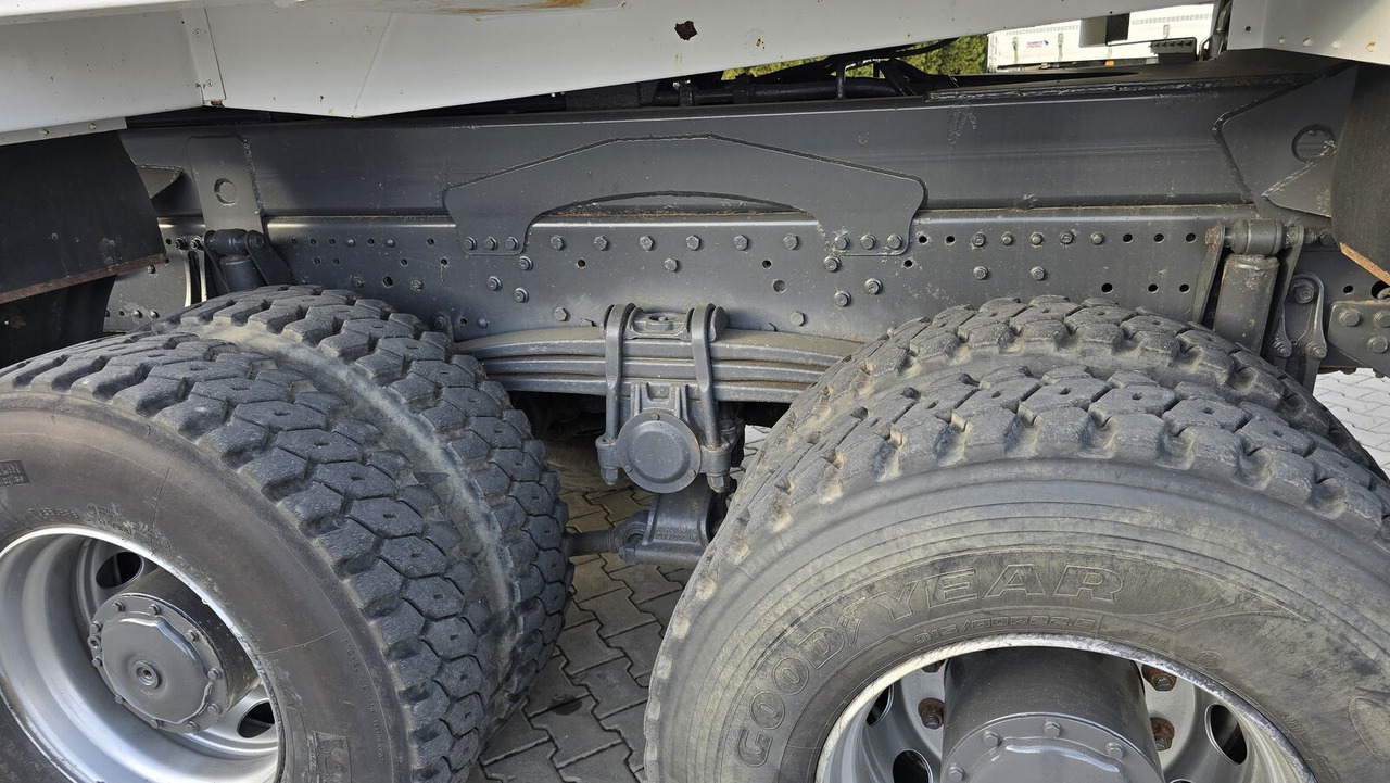 Tipper Mercedes-Benz Actros  3848: picture 13