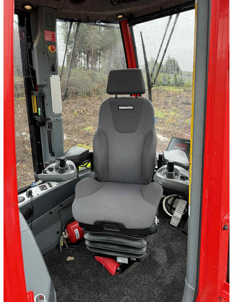 Komatsu 875 - Forwarder: picture 5 Komatsu 875 - Forwarder: picture 5