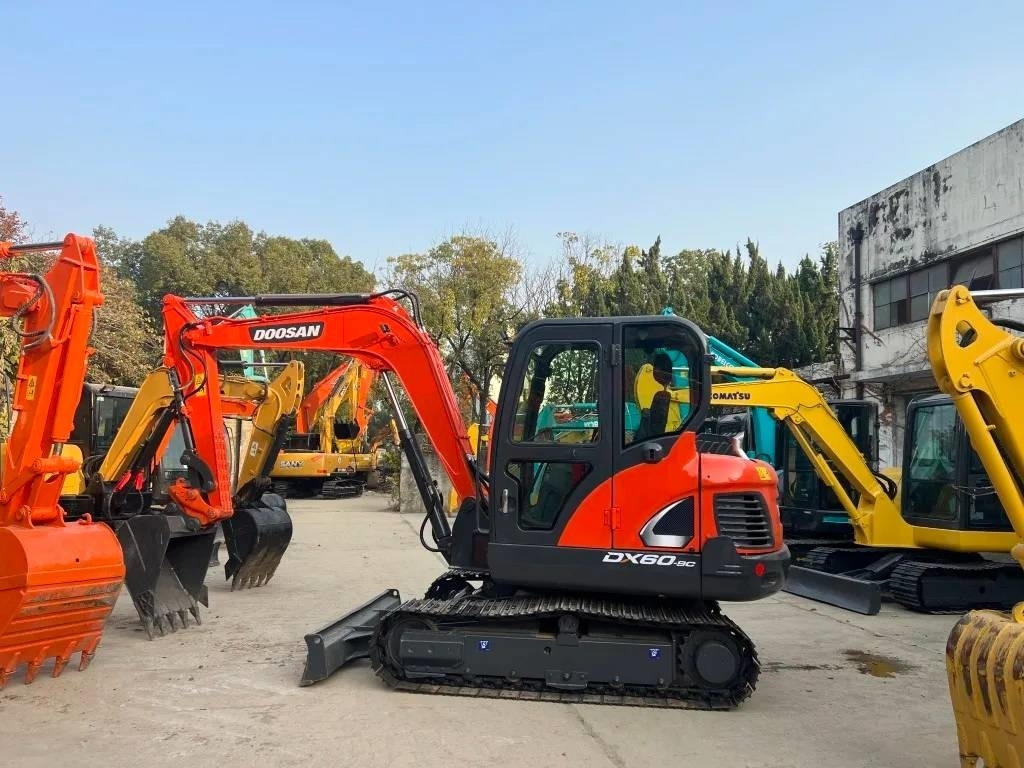 Doosan DX 60-9C - Mini excavator: picture 1 Doosan DX 60-9C - Mini excavator: picture 1