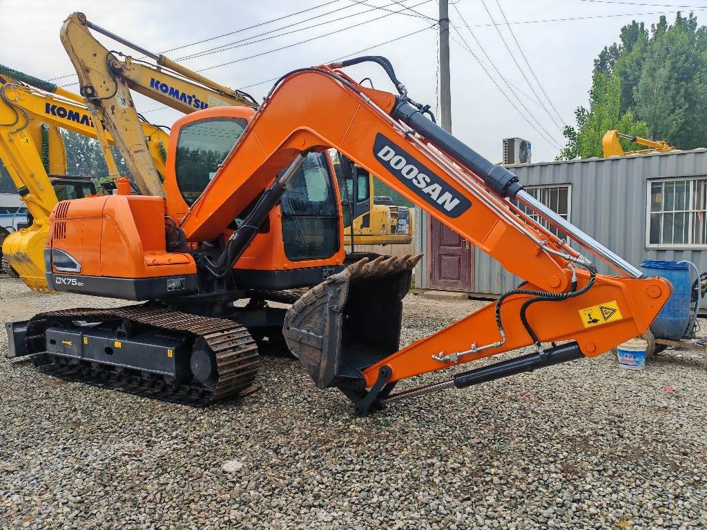 Doosan DX 75-9 C - Mini excavator: picture 2 Doosan DX 75-9 C - Mini excavator: picture 2