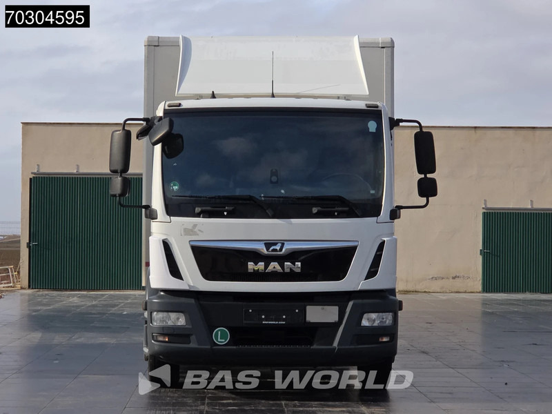MAN TGM 15.290 4X2 15 Toneladas - Manual - 1500kg Plataforma elevadora trasera - Euro 6 - Box truck: picture 5 MAN TGM 15.290 4X2 15 Toneladas - Manual - 1500kg Plataforma elevadora trasera - Euro 6 - Box truck: picture 5