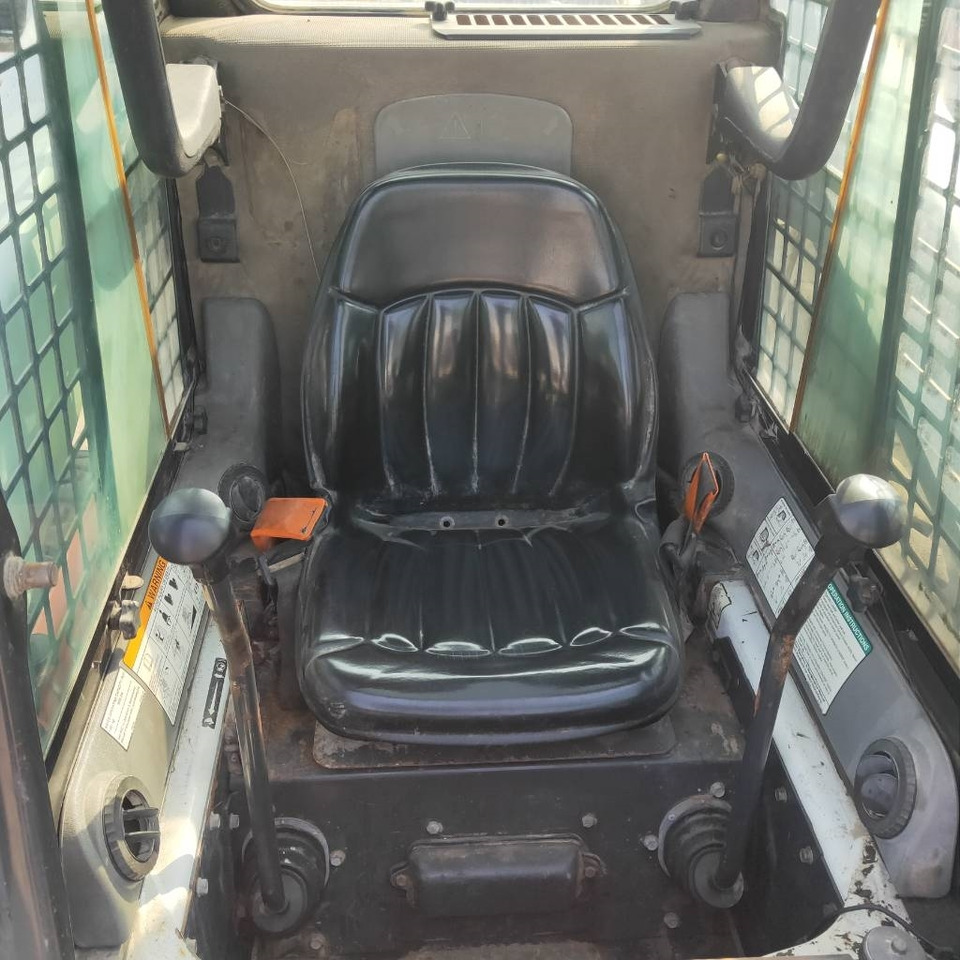 Bobcat S160 - Skid steer loader: picture 3 Bobcat S160 - Skid steer loader: picture 3