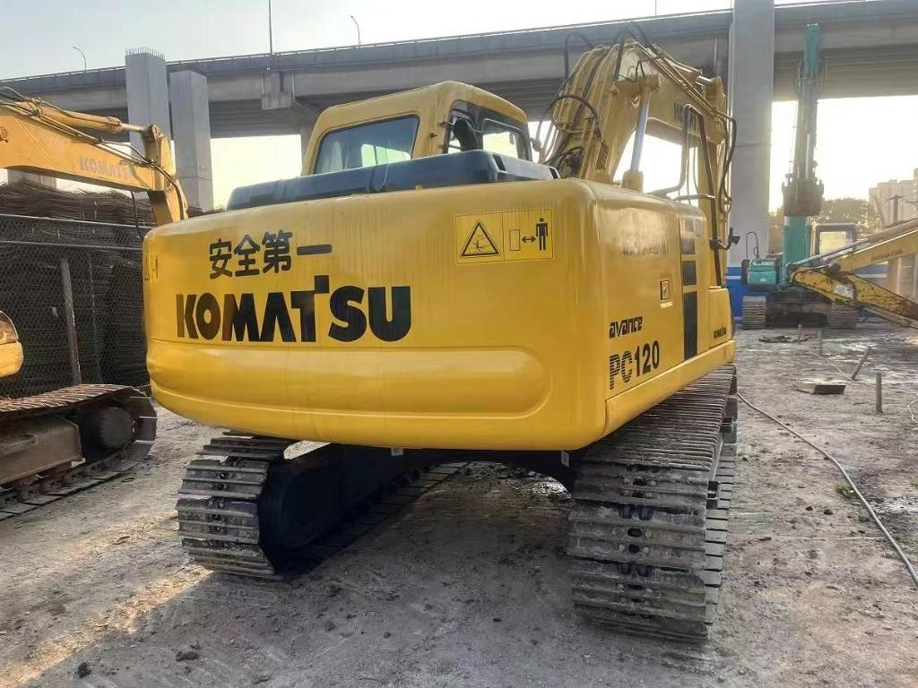 Mini excavator Komatsu PC120-6: picture 8 Mini excavator Komatsu PC120-6: picture 8