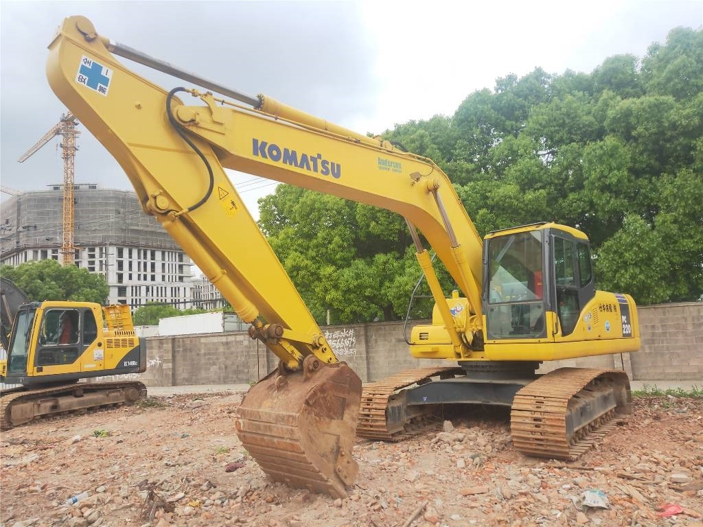Komatsu PC220-7 - Crawler excavator: picture 5 Komatsu PC220-7 - Crawler excavator: picture 5