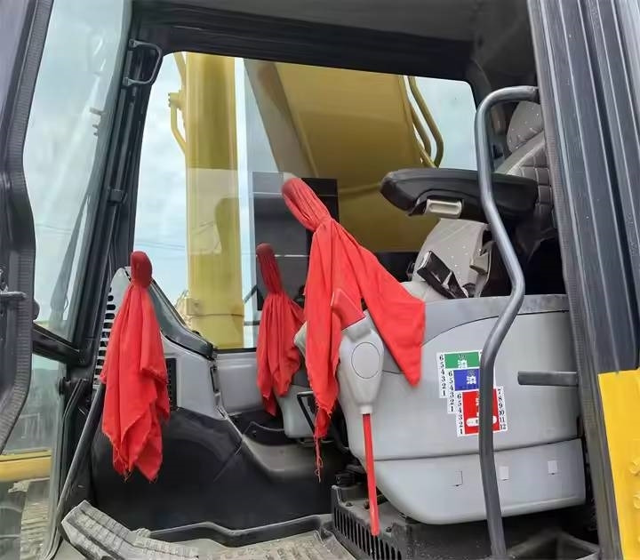 Crawler excavator Komatsu PC400-8: picture 6