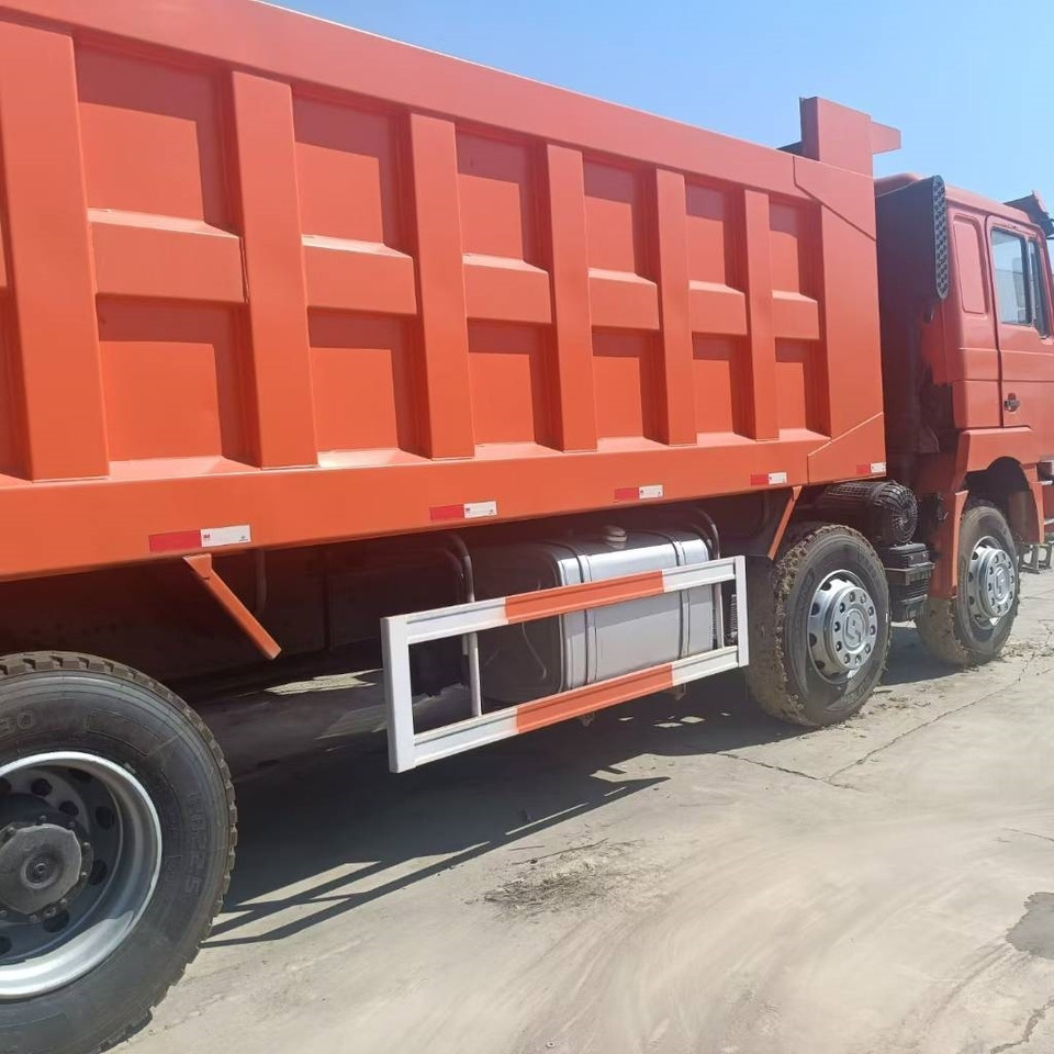 Shacman F3000 8x4 - Tipper: picture 3 Shacman F3000 8x4 - Tipper: picture 3