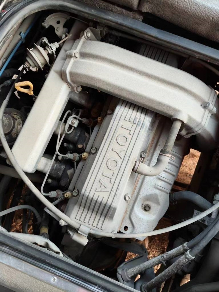 Toyota Coaster Bus - Minibus, Passenger van: picture 3 Toyota Coaster Bus - Minibus, Passenger van: picture 3